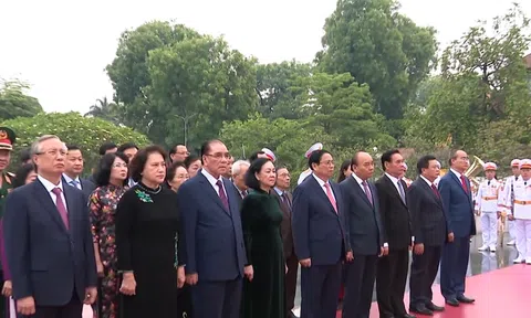 LÃNH ĐẠO ĐẢNG, NHÀ NƯỚC  VÀO LĂNG VIẾNG CHỦ TỊCH HỒ CHÍ MINH