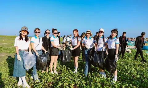 Thí sinh Hoa hậu Doanh nhân Việt Nam Toàn cầu 2024 chung tay bảo vệ môi trường biển