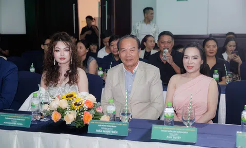 Hoa hậu Doanh nhân Du lịch Biển Ánh Tuyết - ban giám khảo cuộc thi Hoa hậu Doanh nhân Hoàn vũ Việt Nam 2024