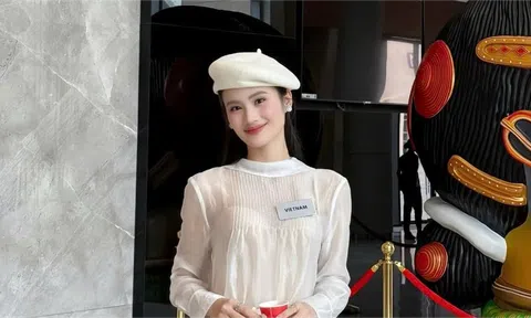 Bỏ Lỡ Multimedia, Ý Nhi Vẫn Đầy Năng Lượng: Tự Tin Hát Tiếng Anh Tại Miss World 2025